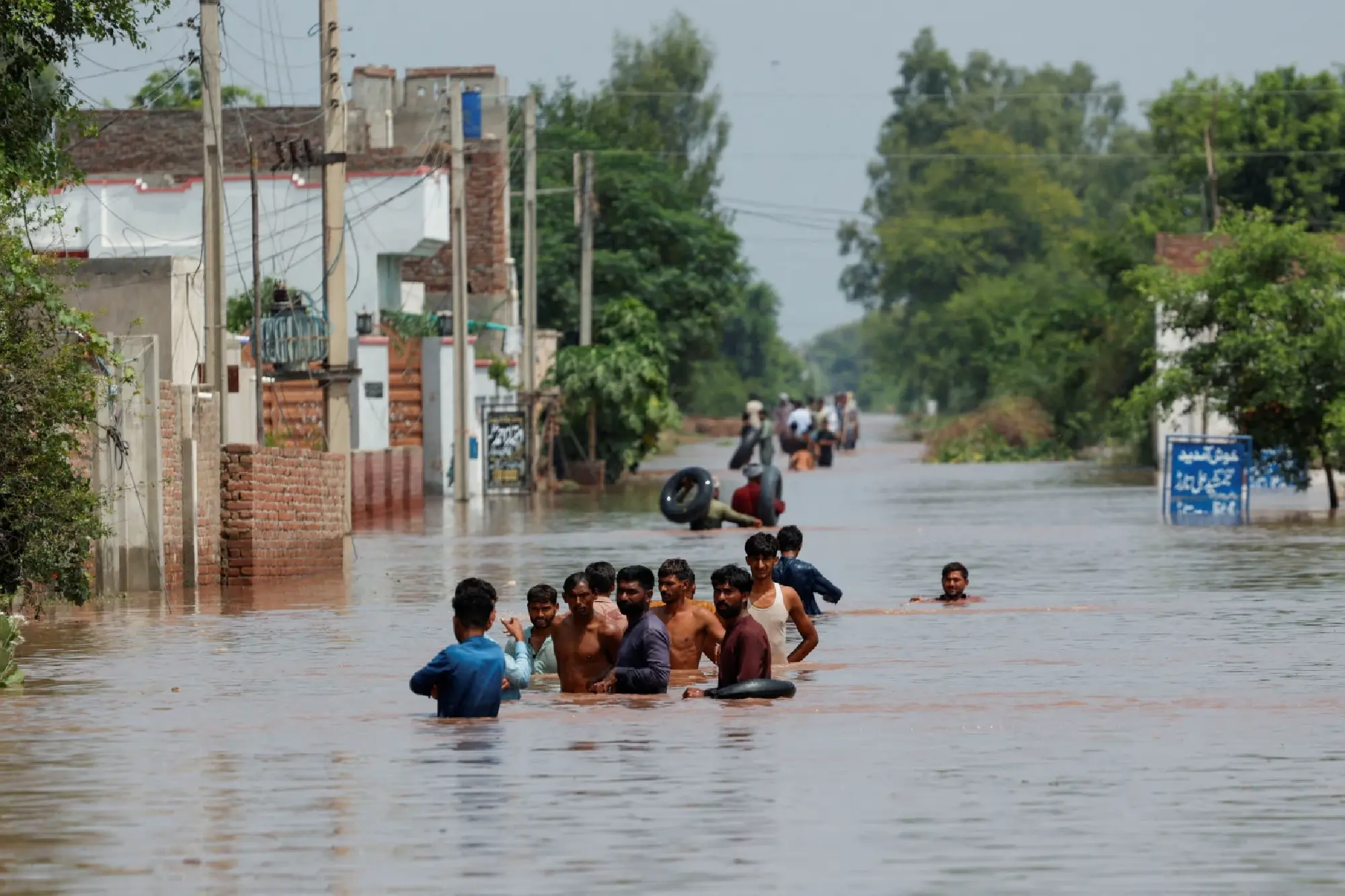 Satu Juta Lebih Orang Dievakuasi Akibat Banjir Terburuk di Punjab Pakistan, 1.400 Desa Terendam
